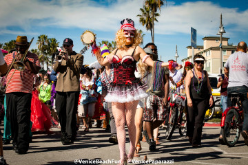 Venice Beach Fun. © Venice Paparazzi